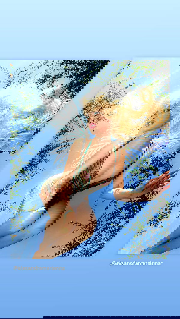 alexandramarianna alexandramarianna archive image