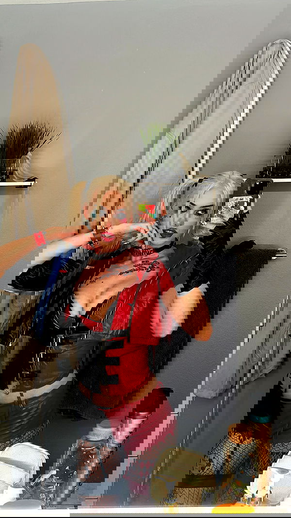 alexandramarianna alexandramarianna archive image