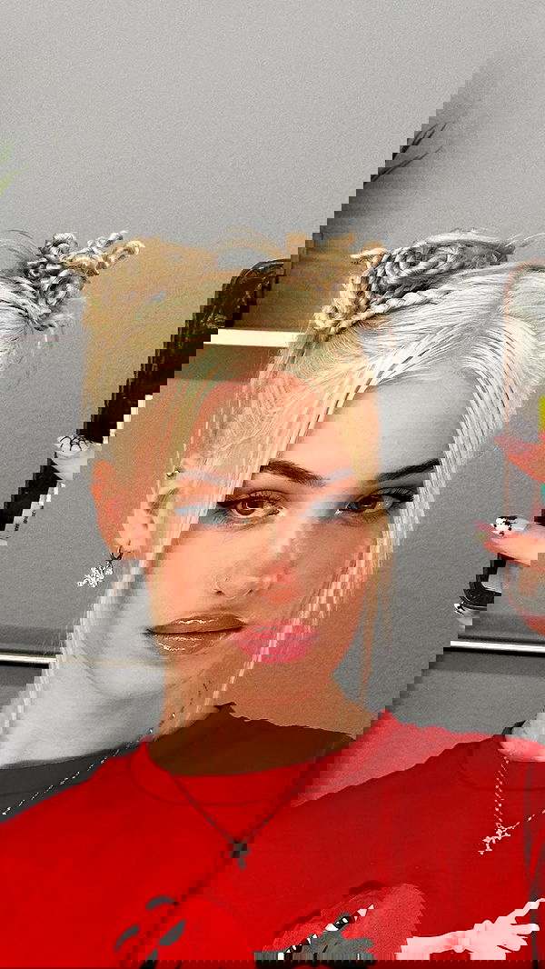 alexandramarianna alexandramarianna archive image