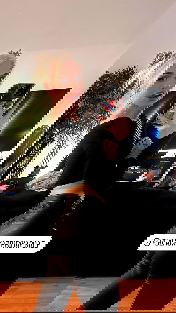 alexandramarianna alexandramarianna archive image