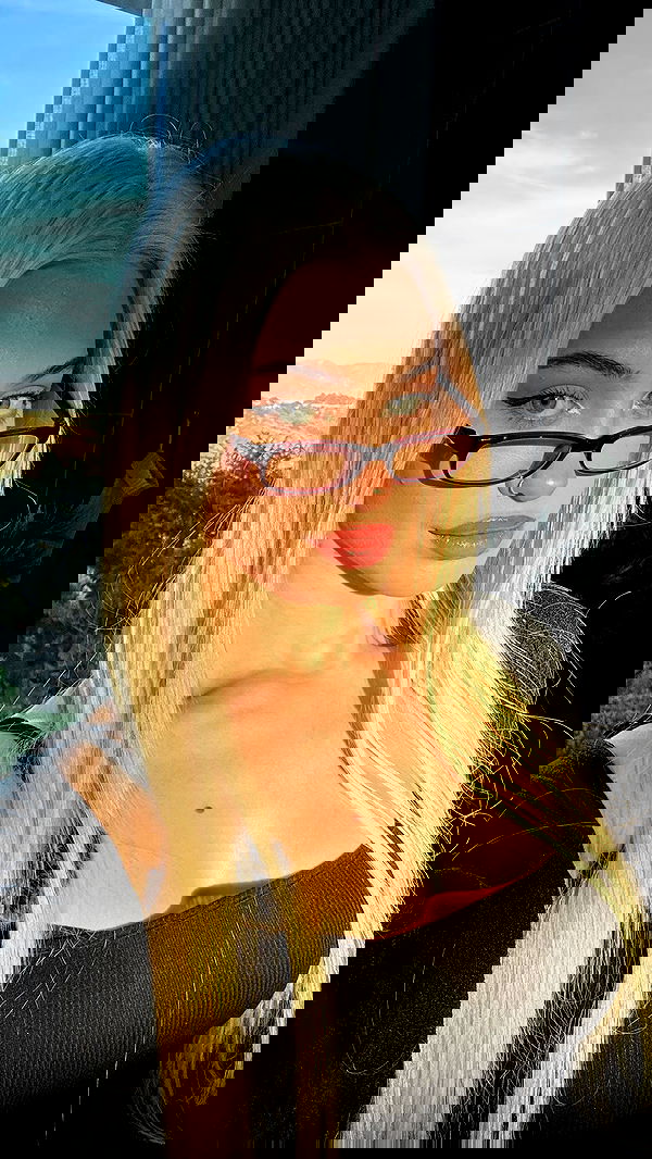 alexandramarianna alexandramarianna archive image