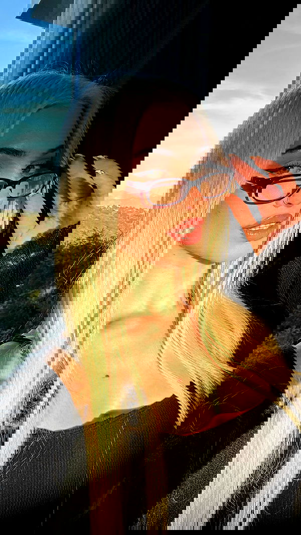 alexandramarianna alexandramarianna archive image