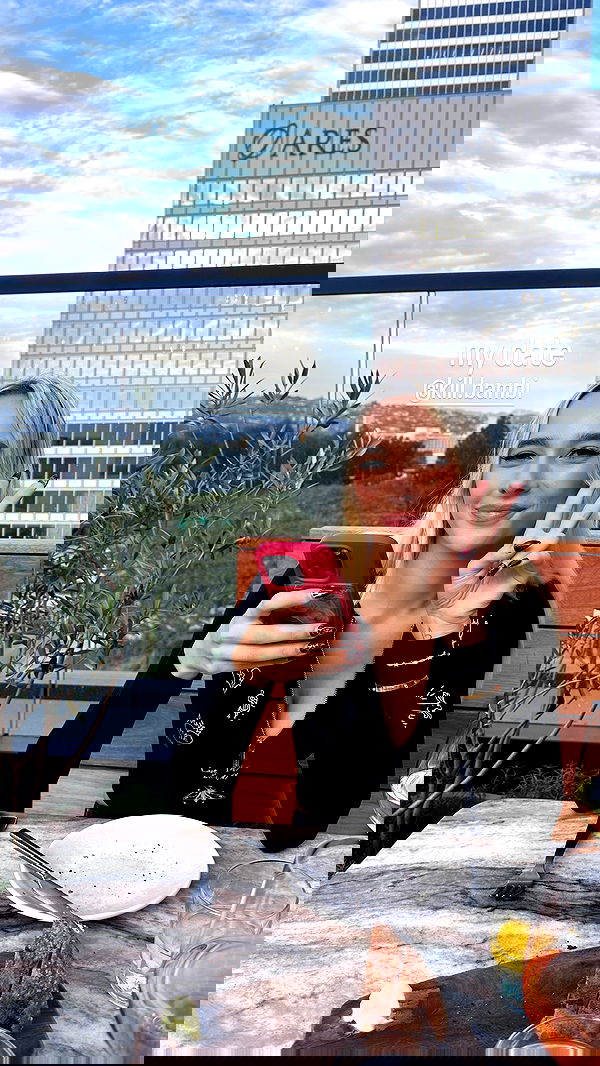 alexandramarianna alexandramarianna archive image