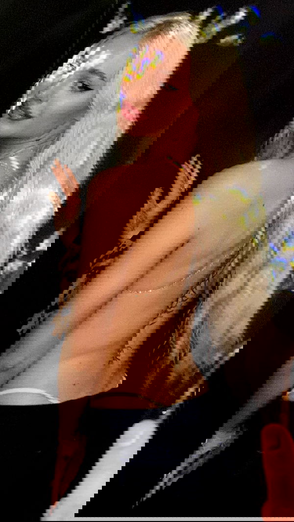 alexandramarianna alexandramarianna archive image