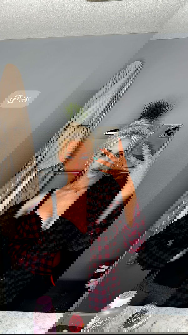 alexandramarianna alexandramarianna archive image