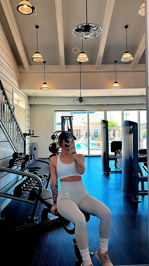 alinaapascalee instagram image archive image
