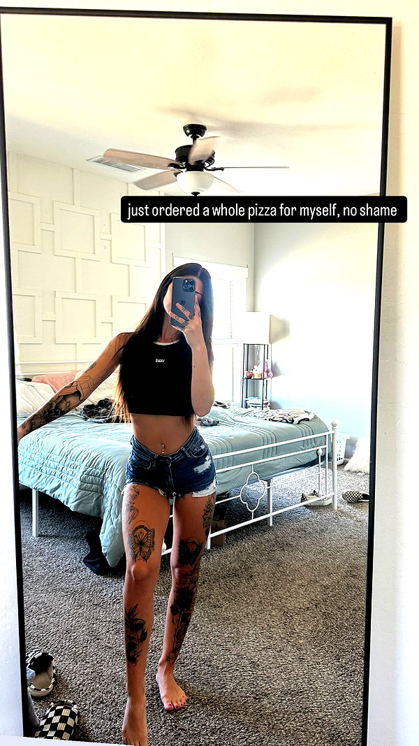 allie_paigexoxo instagram image archive image