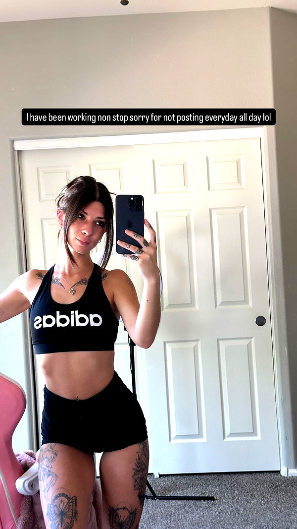 allie_paigexoxo instagram image archive image