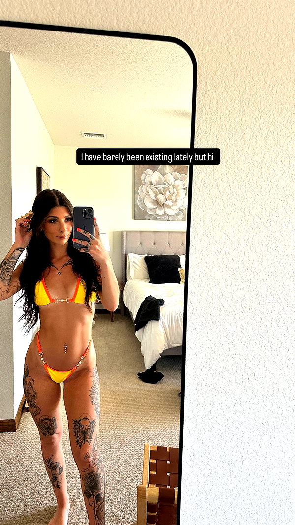 allie_paigexoxo instagram image archive image