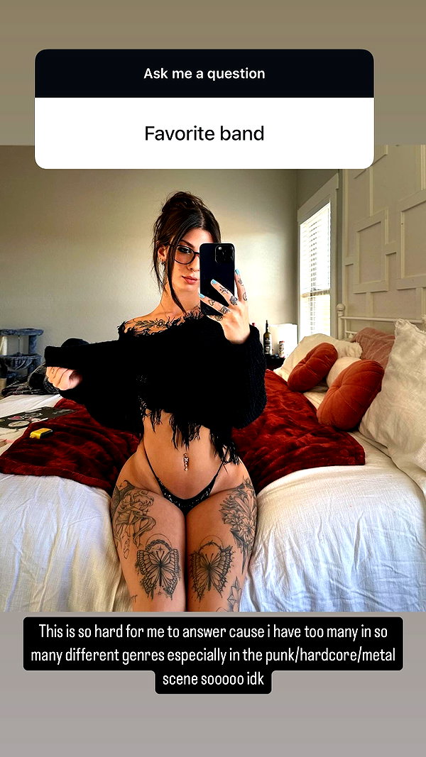 allie_paigexoxo instagram image archive image