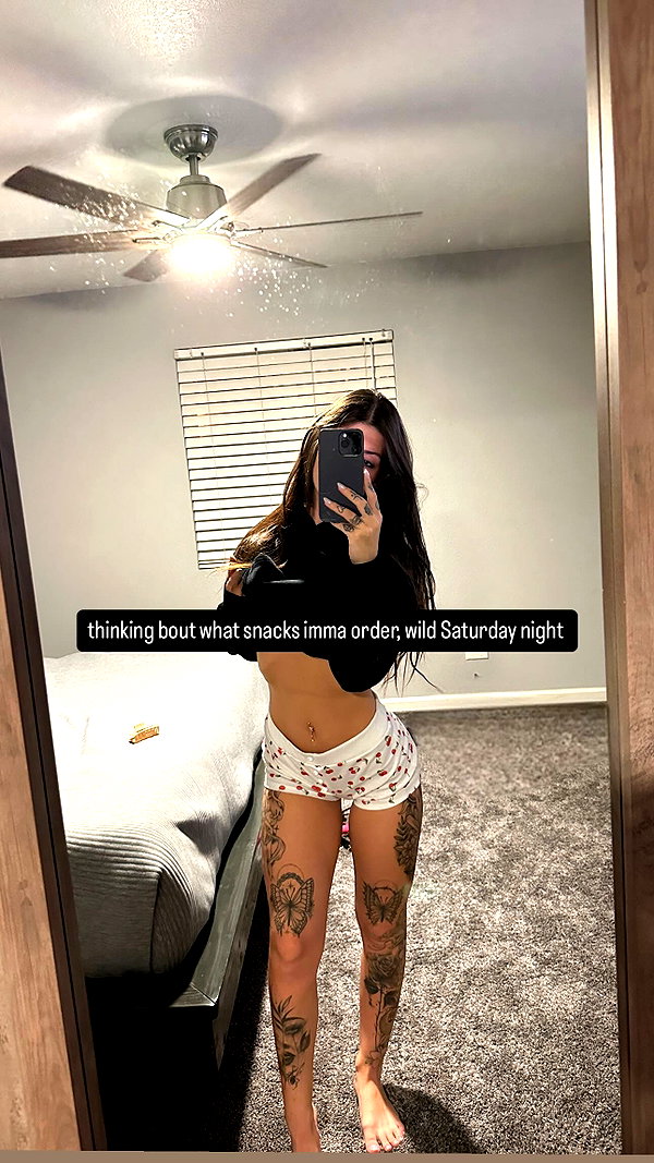 allie_paigexoxo instagram image archive image