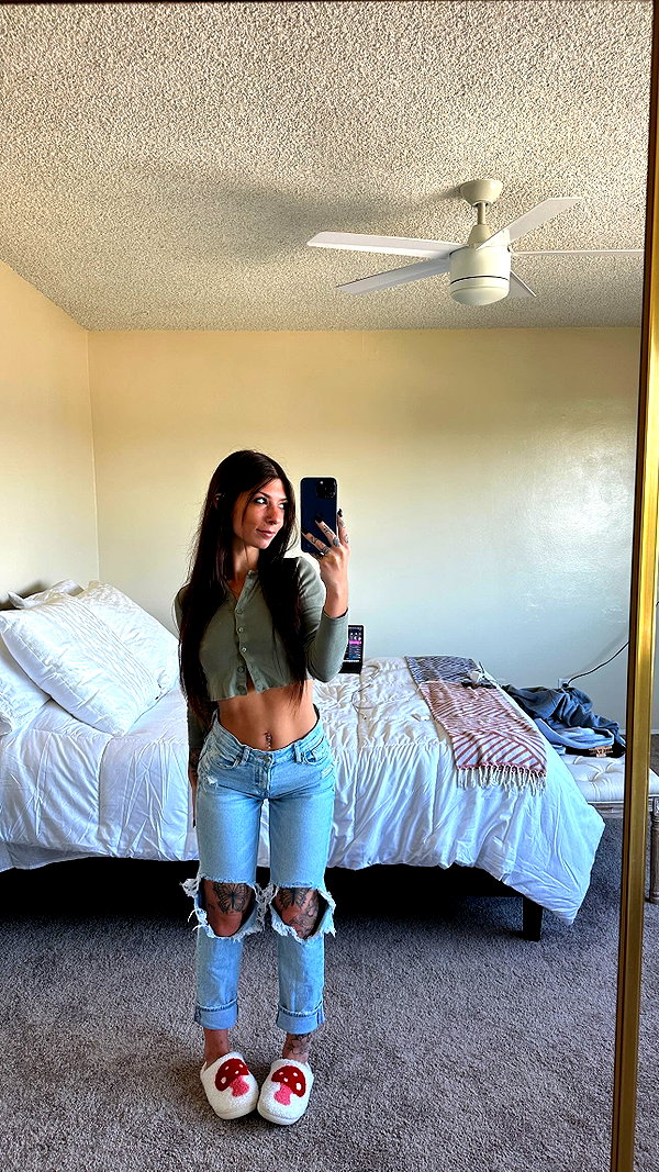 allie_paigexoxo instagram image archive image