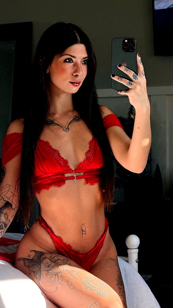 allie_paigexoxo instagram image archive image