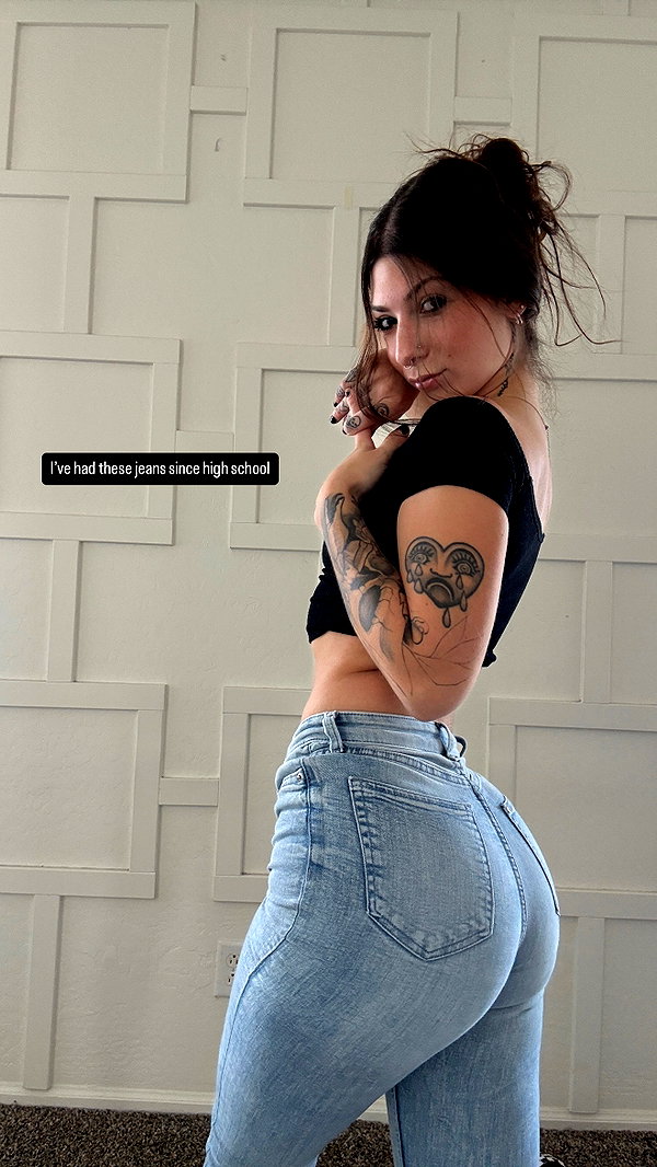 allie_paigexoxo instagram image archive image