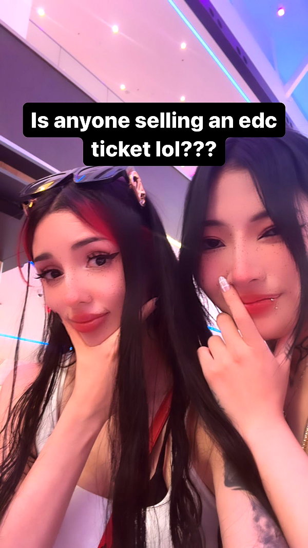 alyri_tv instagram image archive image