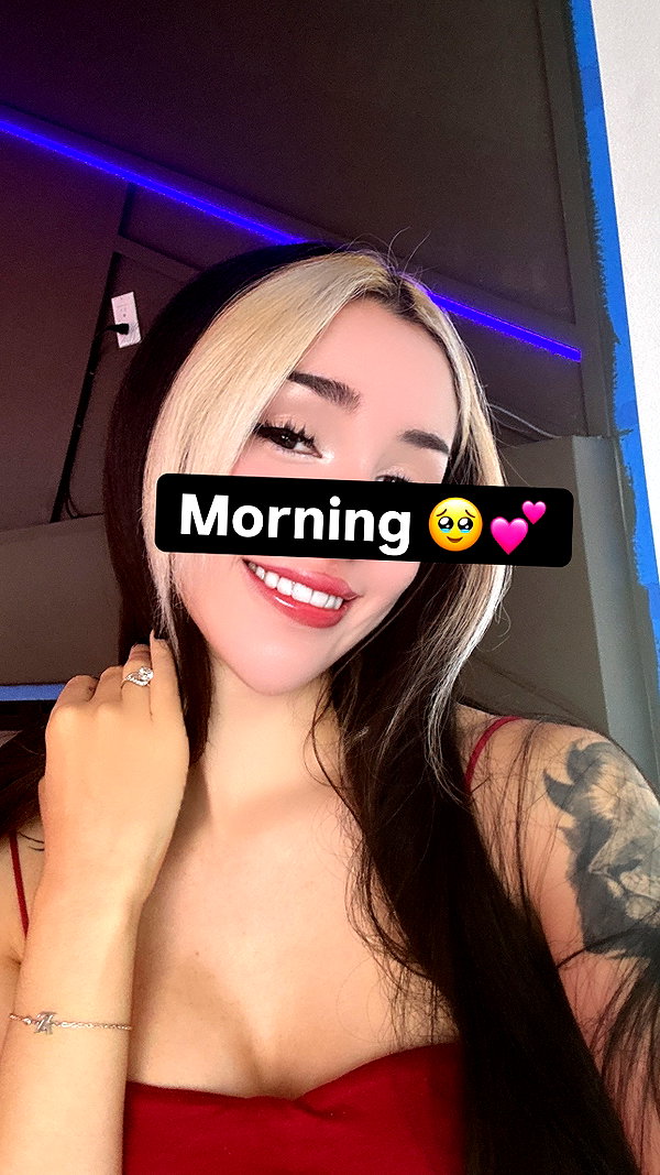 alyri_tv instagram image archive image