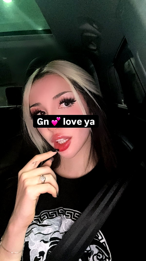 alyri_tv instagram image archive image