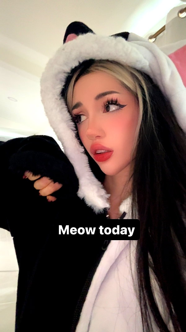 alyri_tv instagram image archive image