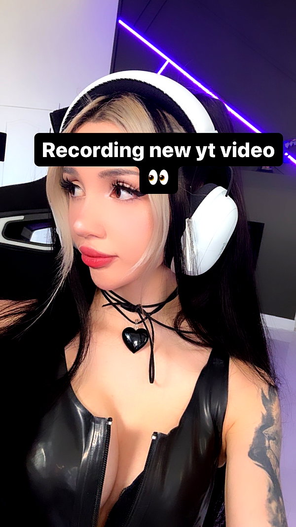 alyri_tv instagram image archive image