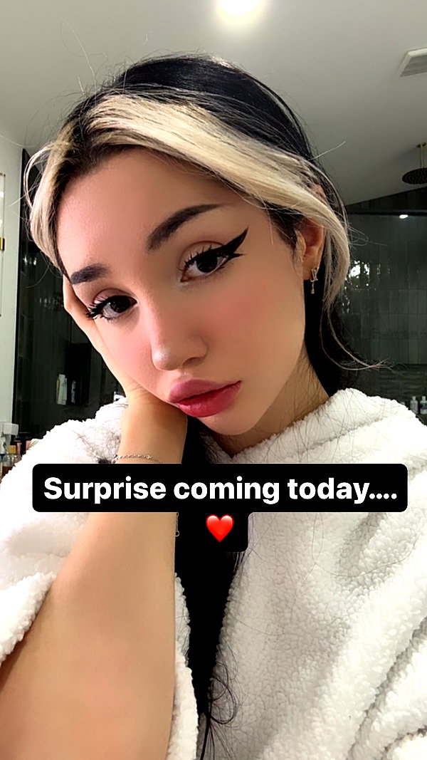 alyri_tv instagram image archive image