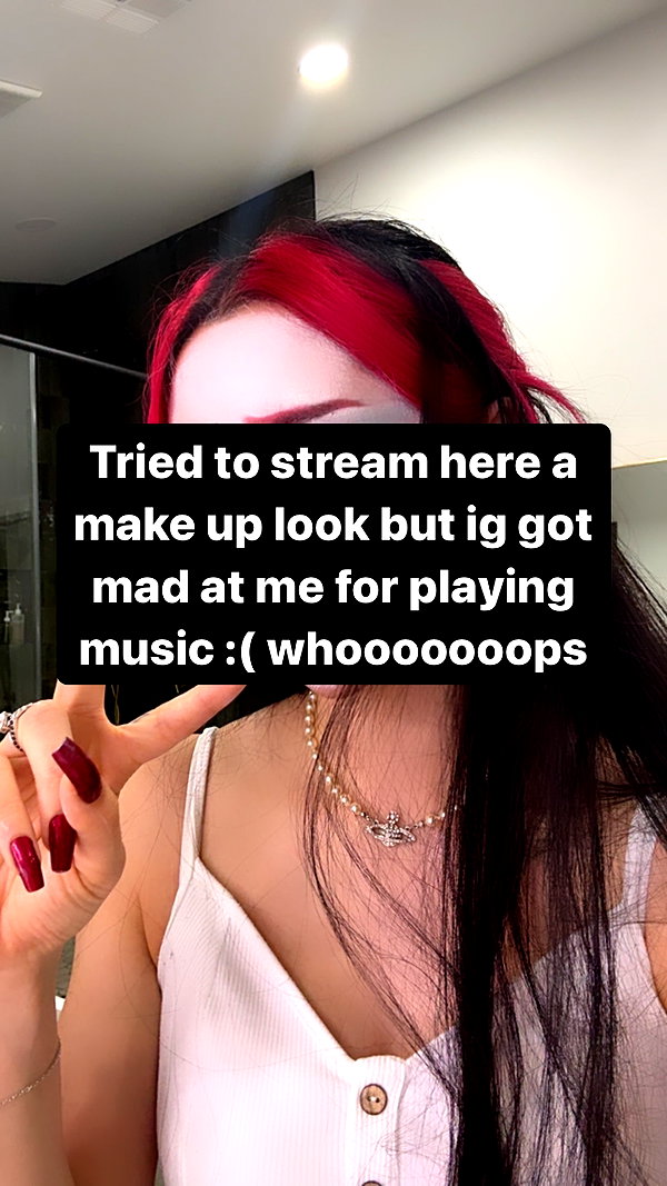 alyri_tv instagram image archive image
