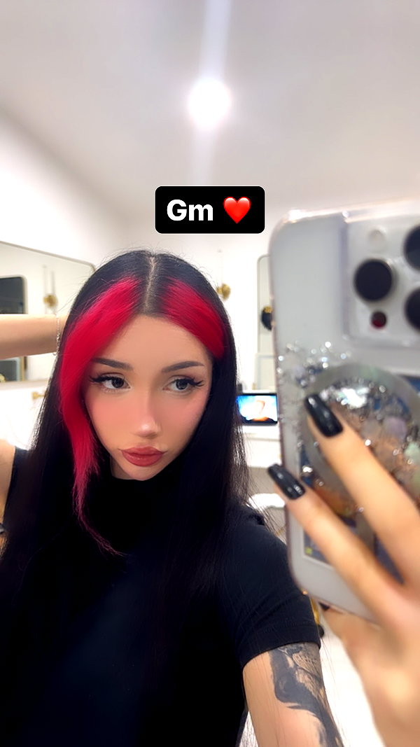 alyri_tv instagram image archive image