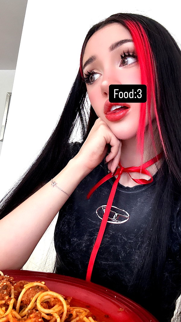 alyri_tv instagram image archive image