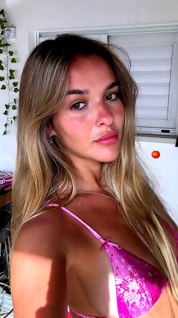 ambersela_ instagram image archive image