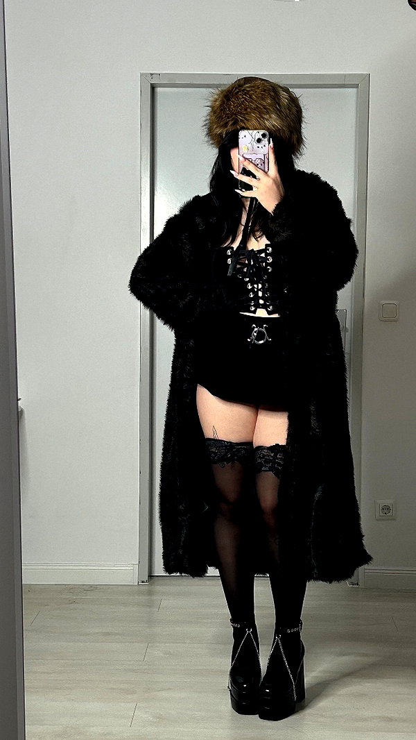 andasrose instagram image archive image