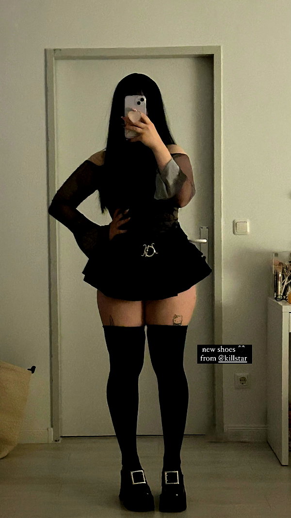 andasrose instagram image archive image