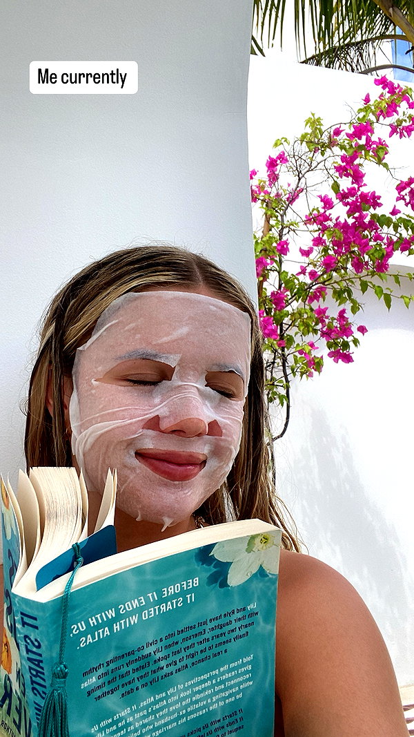 anika.wicks instagram image archive image
