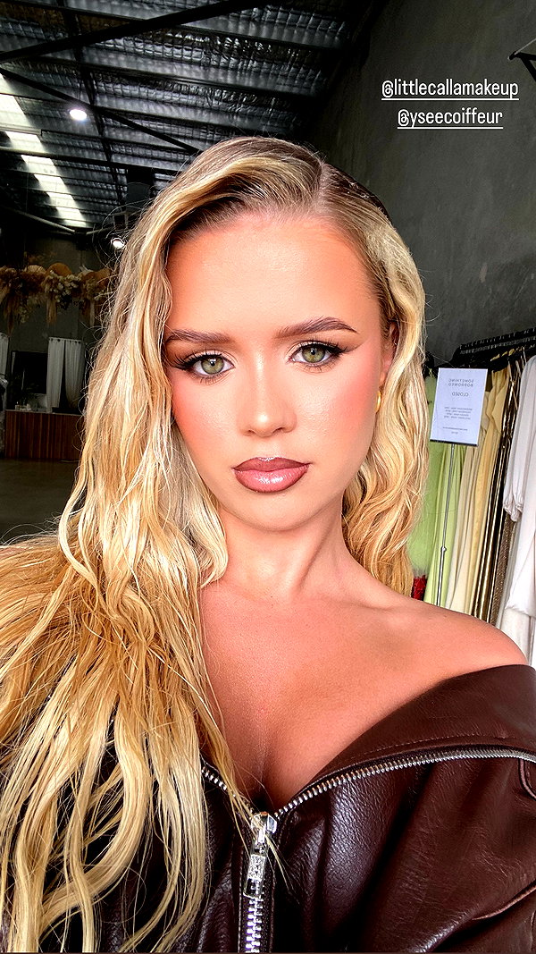 anika.wicks instagram image archive image
