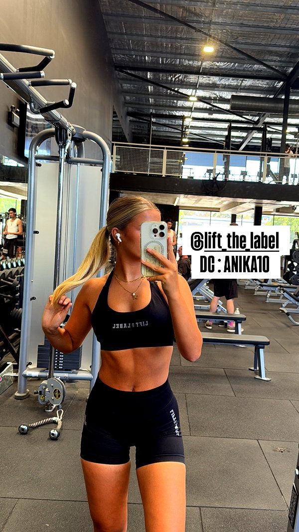 anika.wicks instagram image archive image
