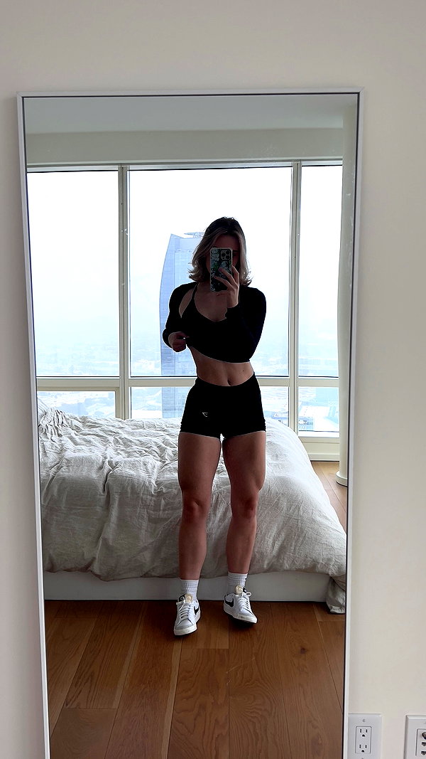 annabel.lucinda instagram image archive image