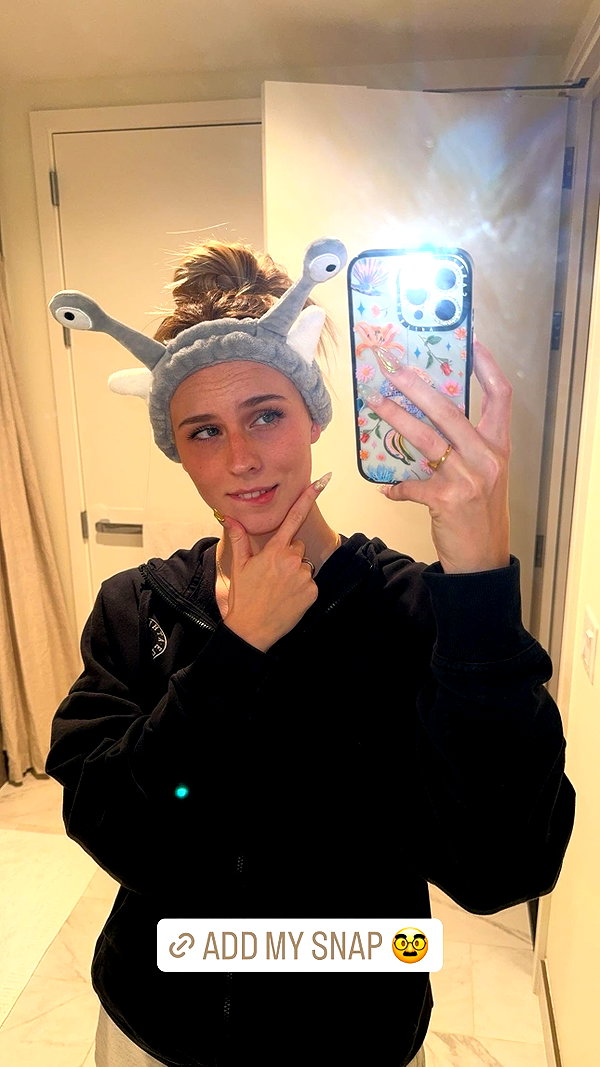 annabel.lucinda instagram image archive image