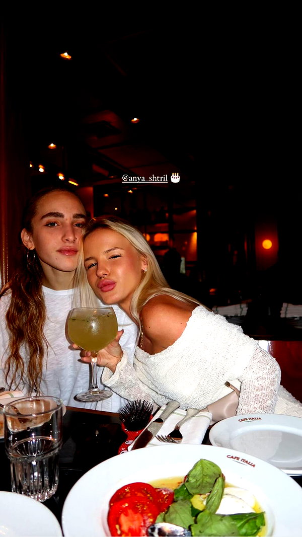 anya_shtril instagram image archive image