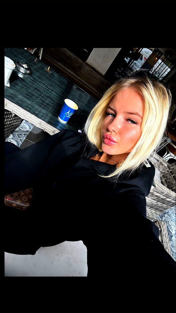 anya_shtril instagram image archive image