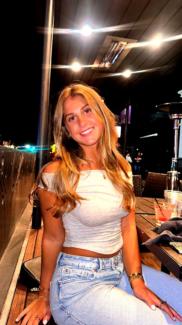 ashleyyhaddad instagram image archive image
