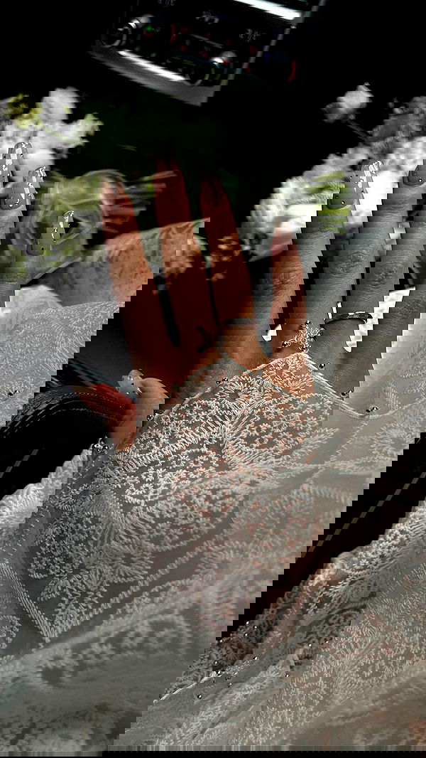 ayguldavlletova image ~ Altpins