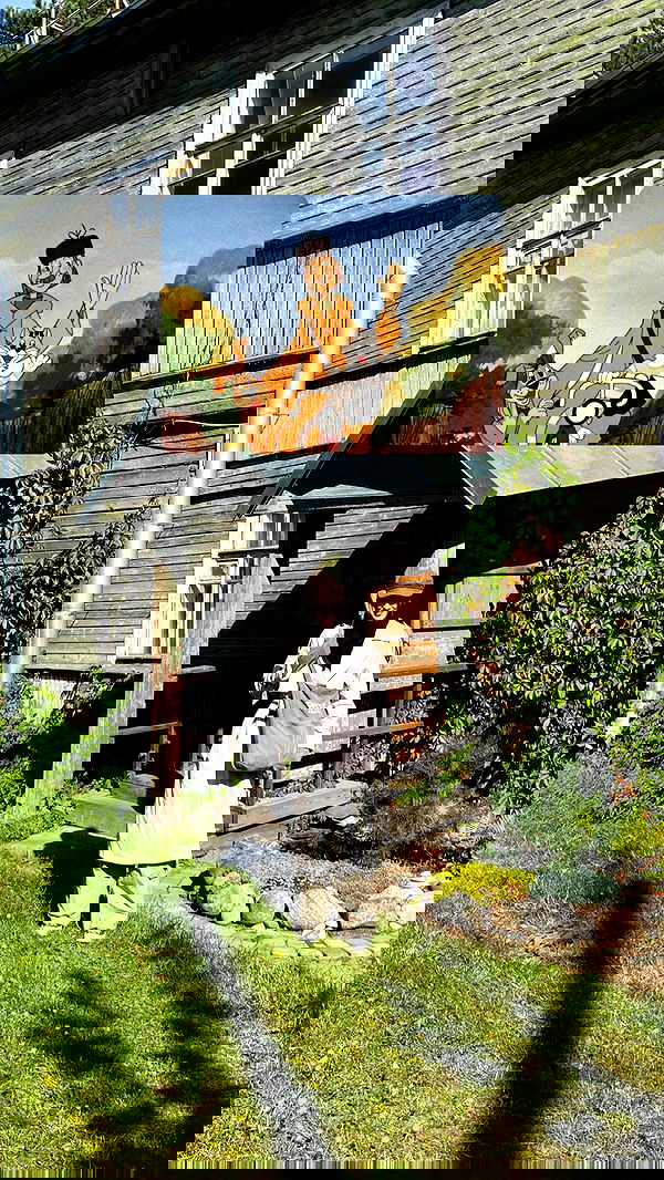 ayguldavlletova image ~ Altpins