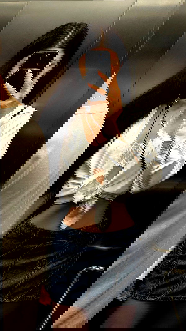 ayguldavlletova image ~ Altpins