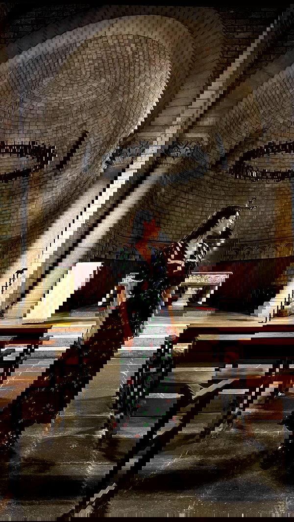 ayguldavlletova image ~ Altpins