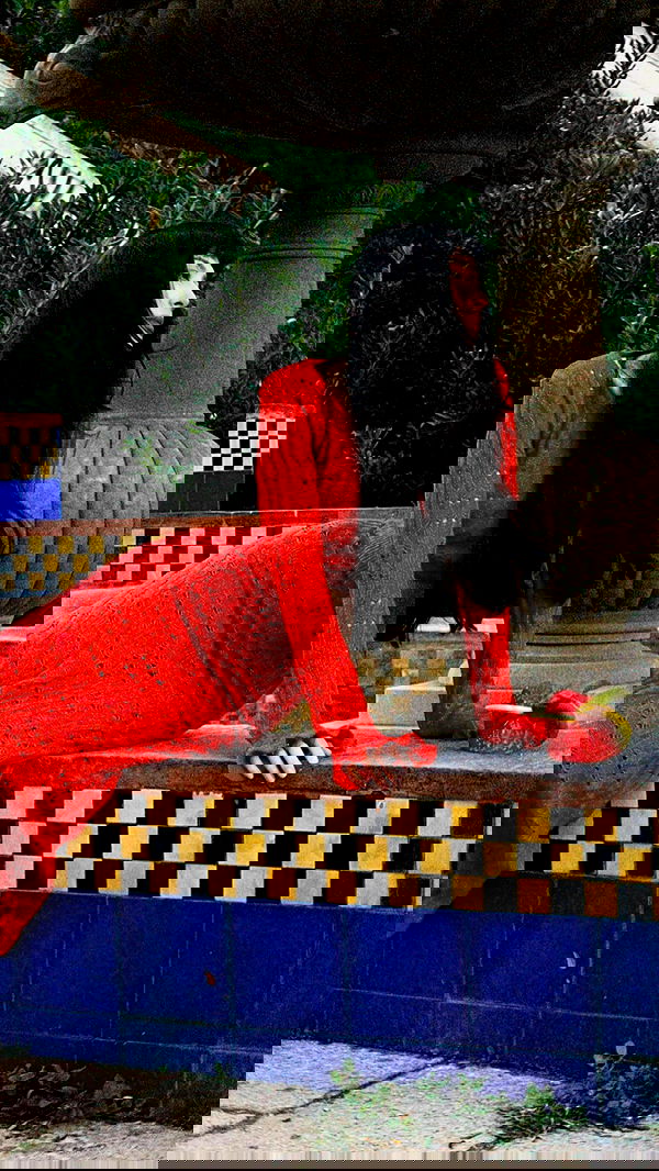 ayguldavlletova image ~ Altpins