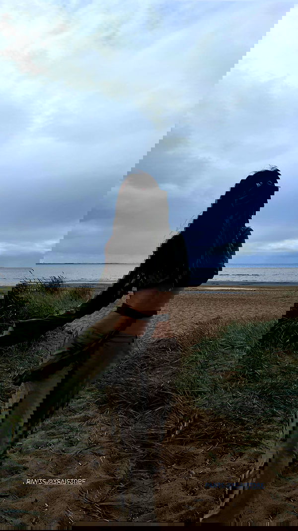 ayguldavlletova image ~ Altpins