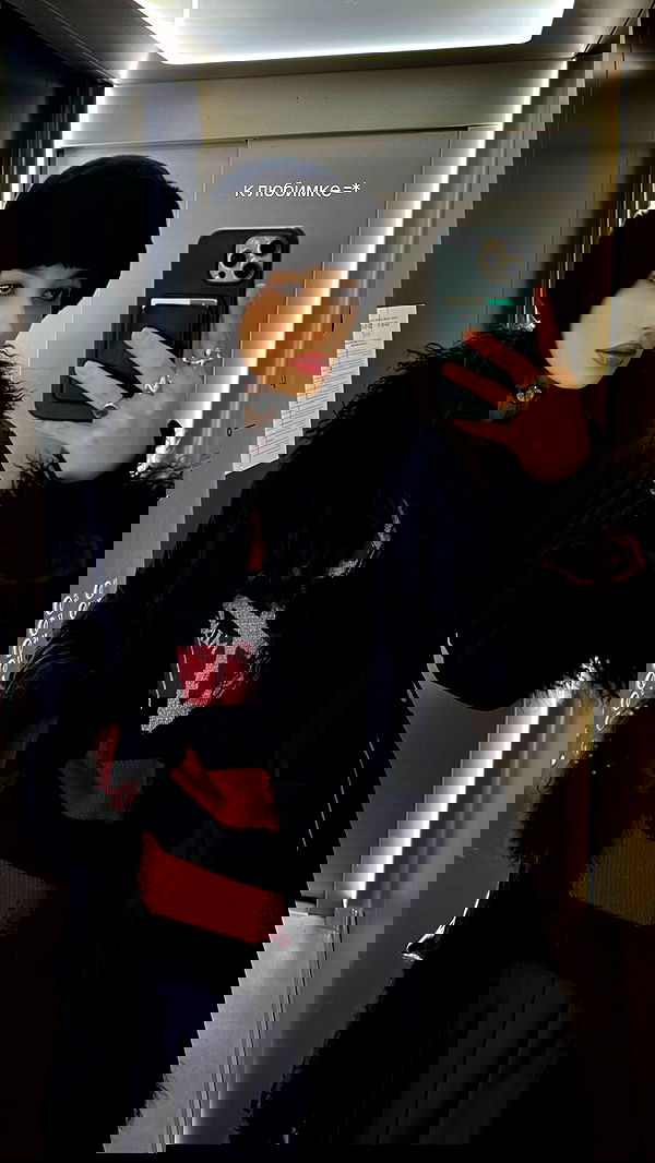 ayguldavlletova image ~ Altpins