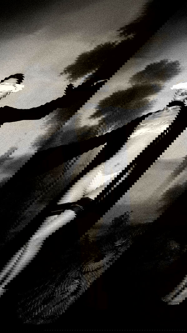 ayguldavlletova image ~ Altpins