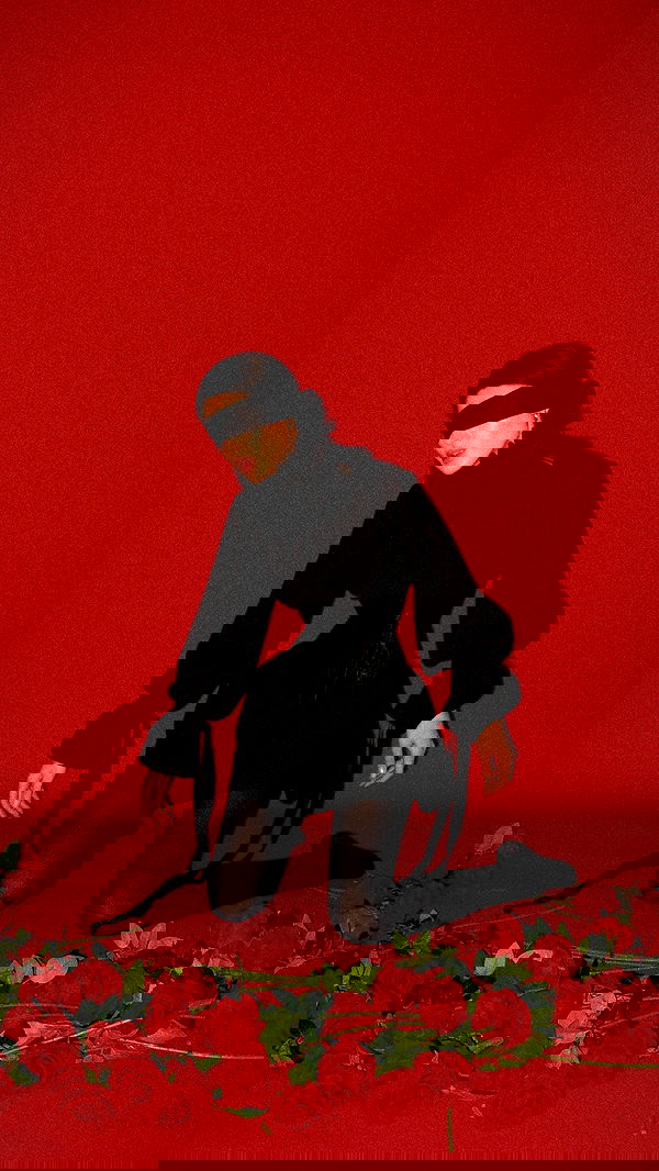 ayguldavlletova image ~ Altpins