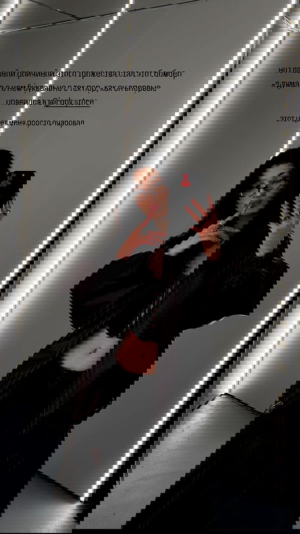 ayguldavlletova image ~ Altpins