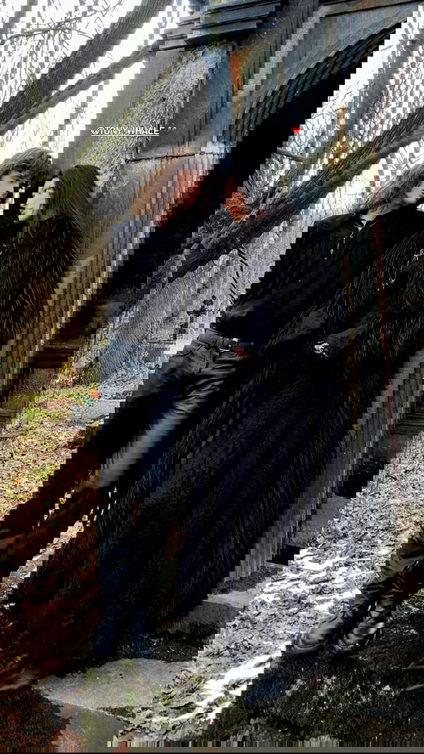 ayguldavlletova image ~ Altpins