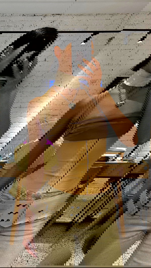 ayguldavlletova image ~ Altpins